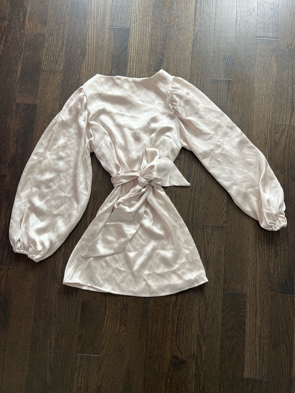 Dynamite Briana Satin Dress in Polished Pearl, Size Small